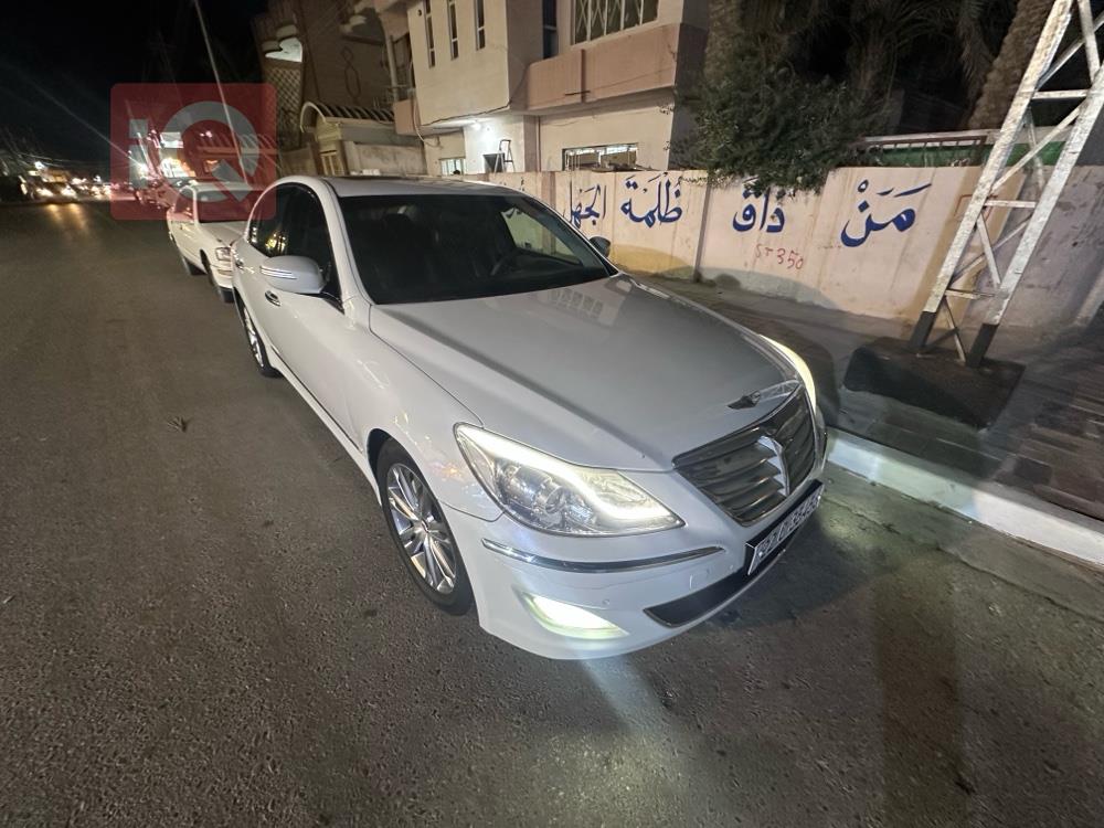 جێنسس G80